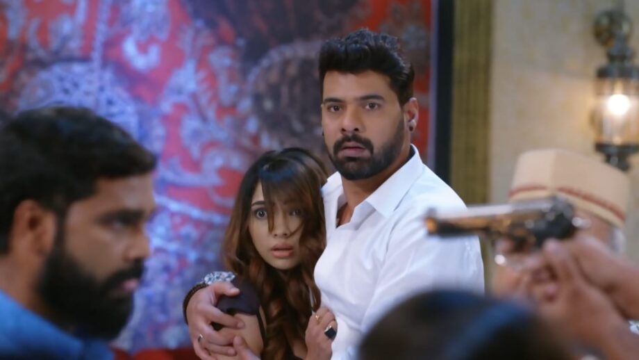 Kumkum Bhagya Written Update Ep1733 15th December 2020:  Abhi, Pragya and Rhea in trouble