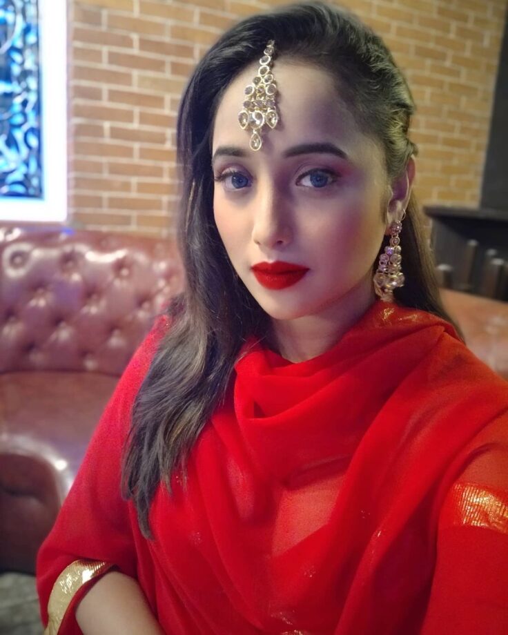 Latest Rani Chatterjee’s Hottest Looks In Red & Black Outfits Will Amaze You: See pic - 4