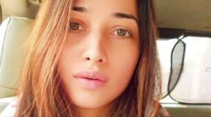 Morning Fun Drive: Tamannaah Bhatia posts a super hot selfie from her car, where is she heading?