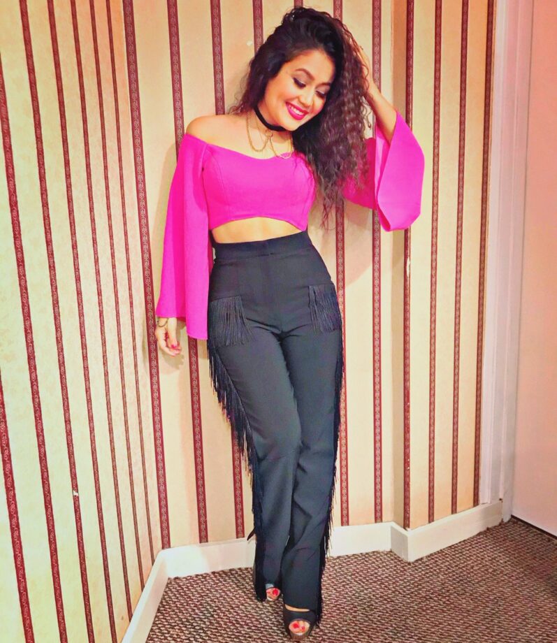 Neha Kakkar’s Hottest Looks In Flared Pants: Have A Look - 4