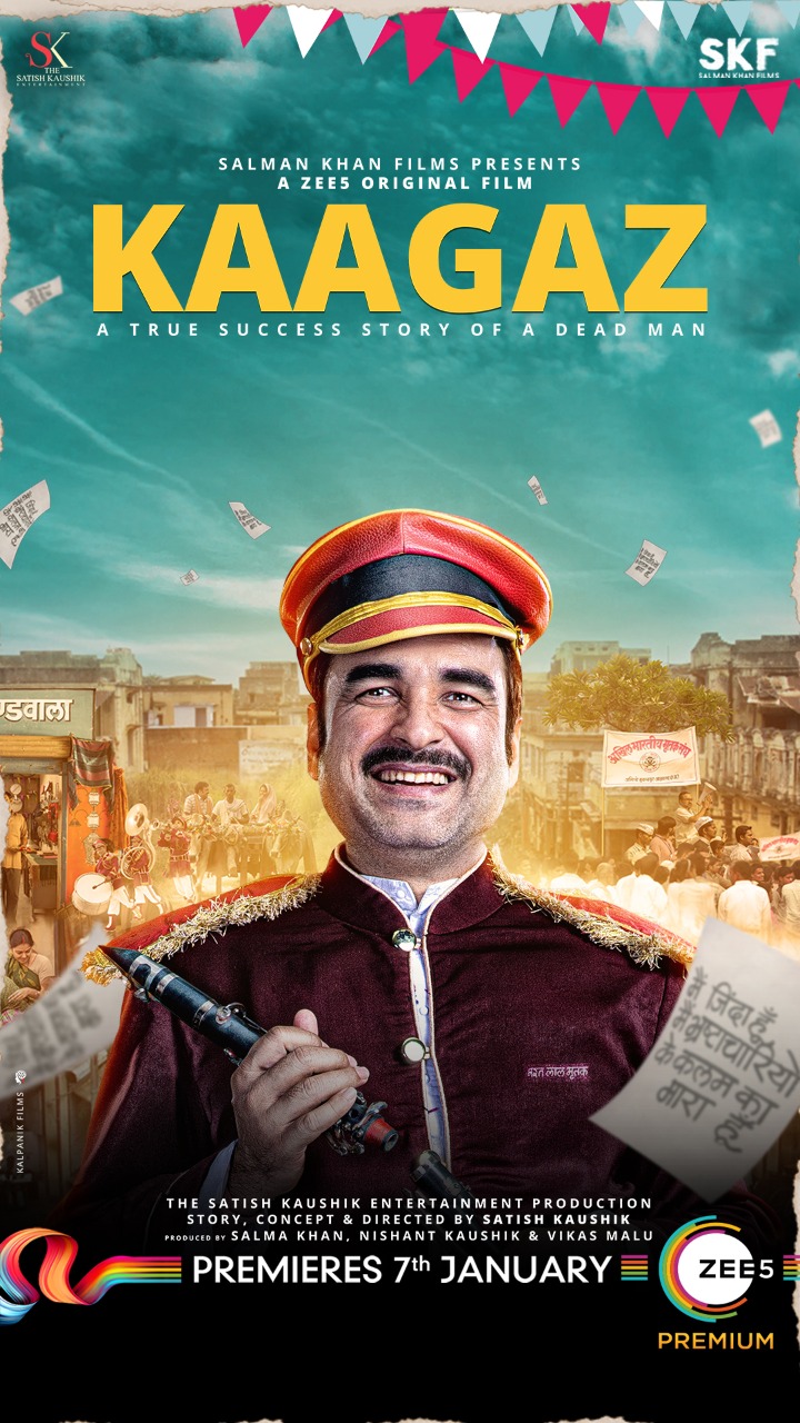 Pankaj Tripathi wows as the lead hero in latest poster of ZEE5 original film ‘Kaagaz’ 1