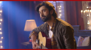 Rajveer Singh plays the guitar for a sequence in Qurbaan Hua