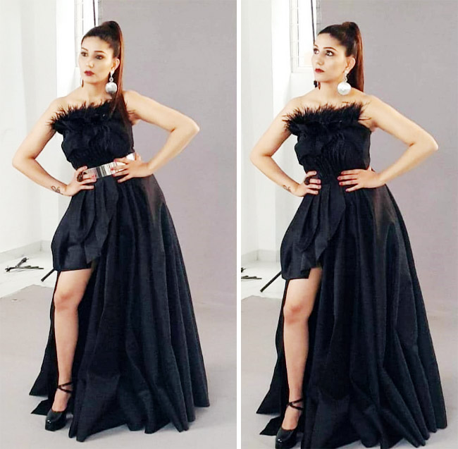 Sapna Choudhary Top 3 Hottest Looks In Off Shoulder Outfits: See Pics - 2