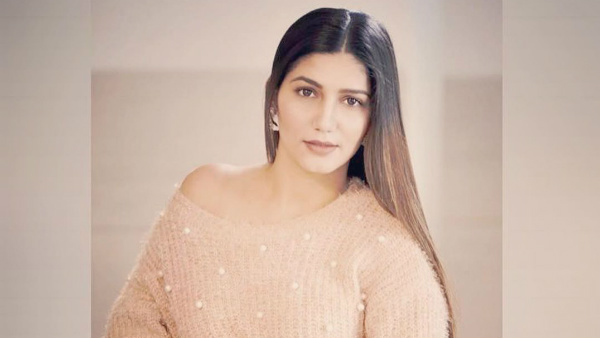 Sapna Choudhary Top 3 Hottest Looks In Off Shoulder Outfits: See Pics - 0