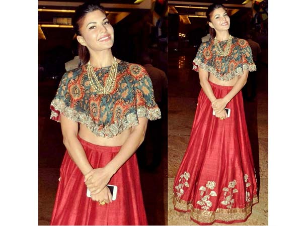 Sara Ali Khan, Deepika Padukone, Or Jacqueline Fernandez: Bollywood Diva Who Looked Super Hot In Red Lehenga - 0