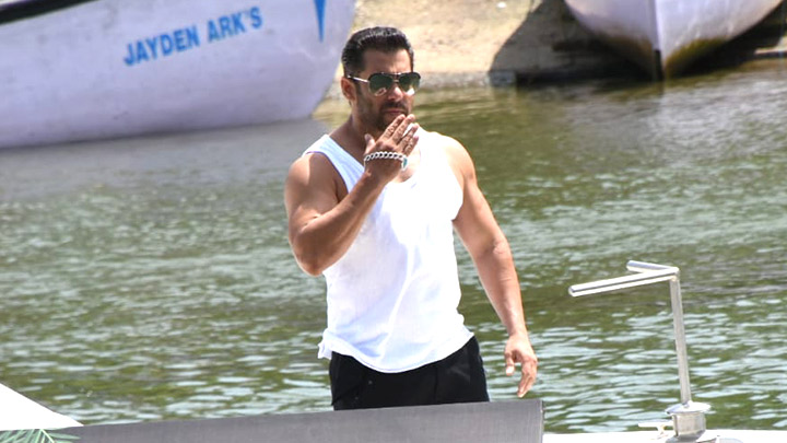 Shahid Kapoor, John Abraham, Salman Khan: Best looks in ganjis - 0