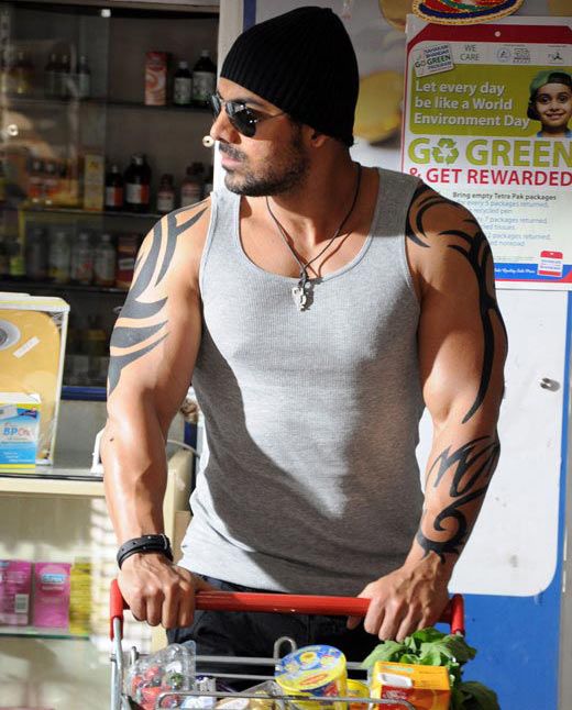 Shahid Kapoor, John Abraham, Salman Khan: Best looks in ganjis - 2