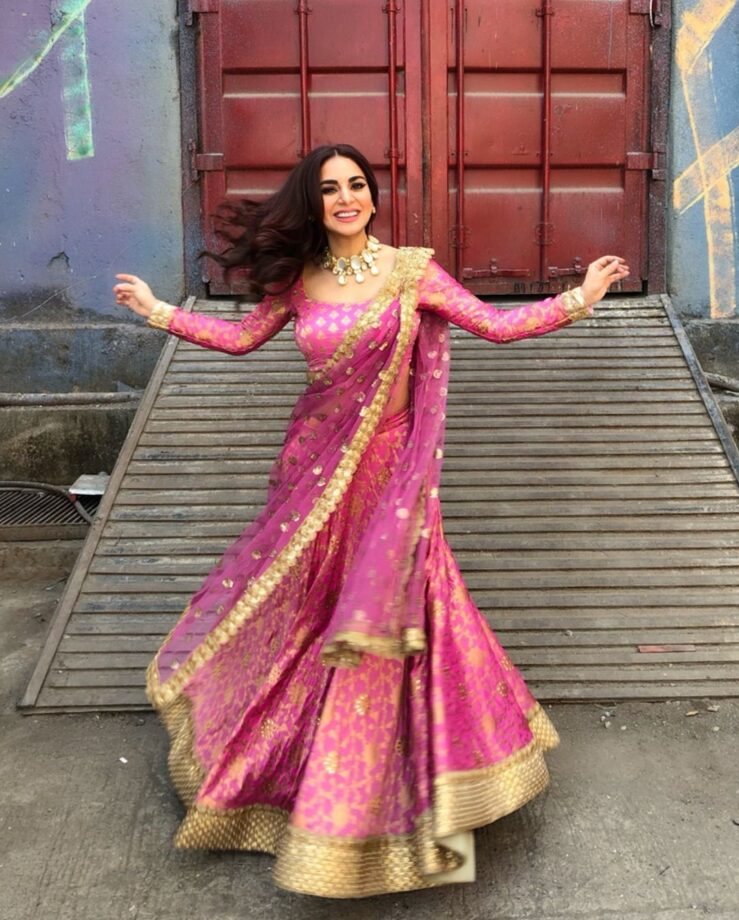 Shraddha Arya’s Attractive Lehenga That You May Want to Steal - 1