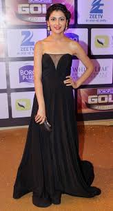 Sriti Jha, Erica Fernandes, Mouni Roy: The Hottest Looks In Black Shiny Gown - 1