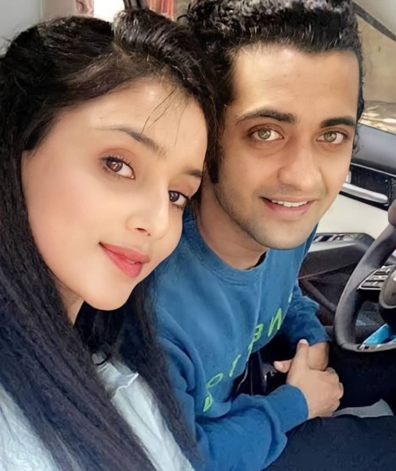 [Summelika Car Masti] Unseen rare private car selfie of Sumedh Mudgalkar and Mallika Singh goes viral 819762