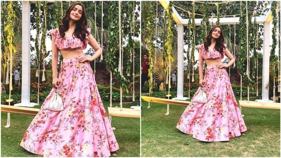 Take Cues From Alia Bhatt For Exceptional Looks And Dressing Styles To Be A Wedding Guest - 4