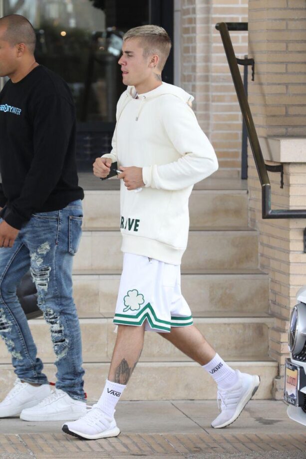 Take Cues From Justin Bieber On How To Style Your White Outfits: See Pics Here - 2