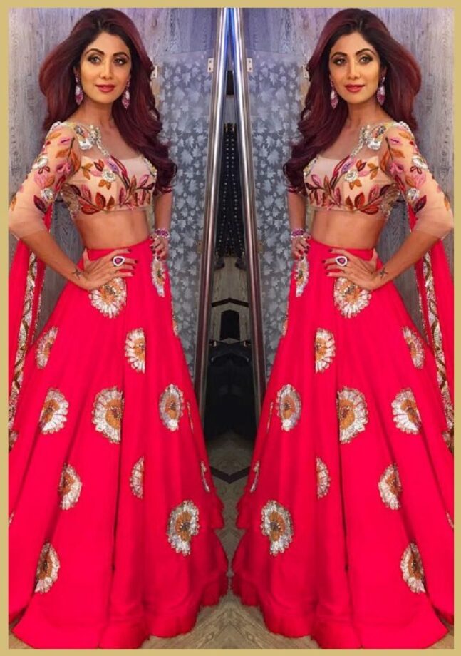 Tamannaah Bhatia, Shilpa Shetty And Sonakshi Sinha: Who Is The Hottest Lehenga Queen? - 2