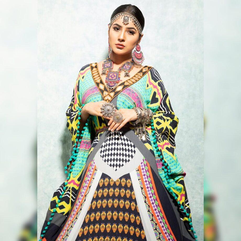 The Hot Shehnaaz Gill Incredible Oversize Looks - 1