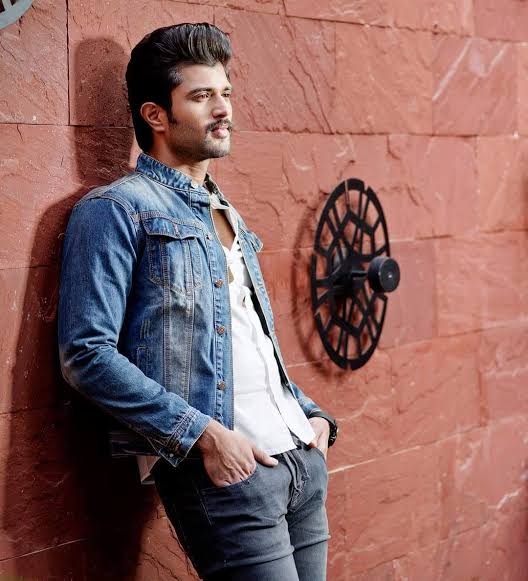 Vijay Deverakonda Hottest Looks In A Denim Jacket? 820221