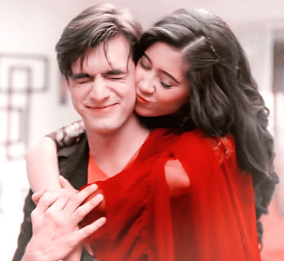 Yeh Rishta Kya Kehlata Hai: Kartik And Naira’s These Romantic Pictures Will Make You Cry - 4