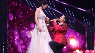 Indian Idol 2020: Aditya Narayan and wife Shweta Narayan’s sizzling chemistry on stage to wow fans