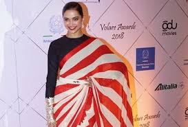 Aishwarya Rai Bachchan, Sara Ali Khan, Sonam Kapoor Ahuja To Deepika Padukone: Which Diva Rocked The Candy Stripes Outfit Perfectly? - 3