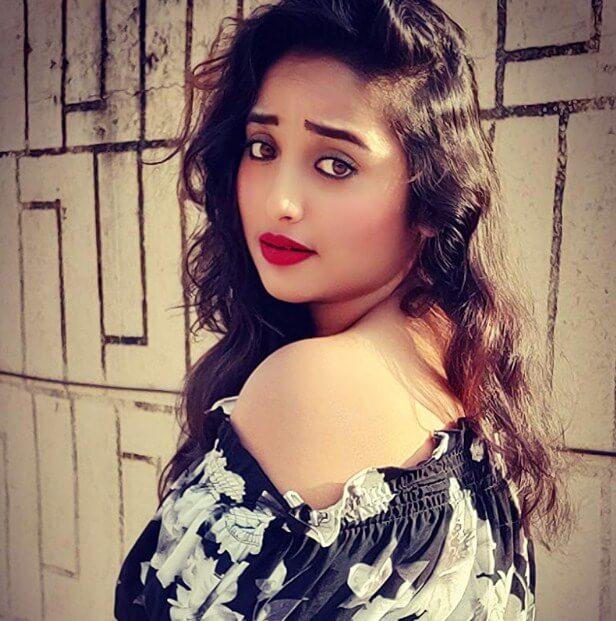 Rani Chatterjee Goes On A Break From Internet: Take a Quick Peek At Her Hottest Pics That Make Us Sweat - 0