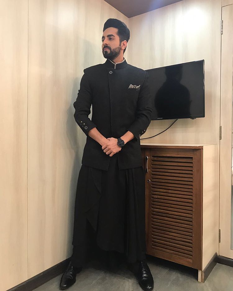 Androgynous fashion: Ranveer Singh, Ayushmann Khurrana, Aparshakti Khurana and Jim Sarbh look super hot in black 1