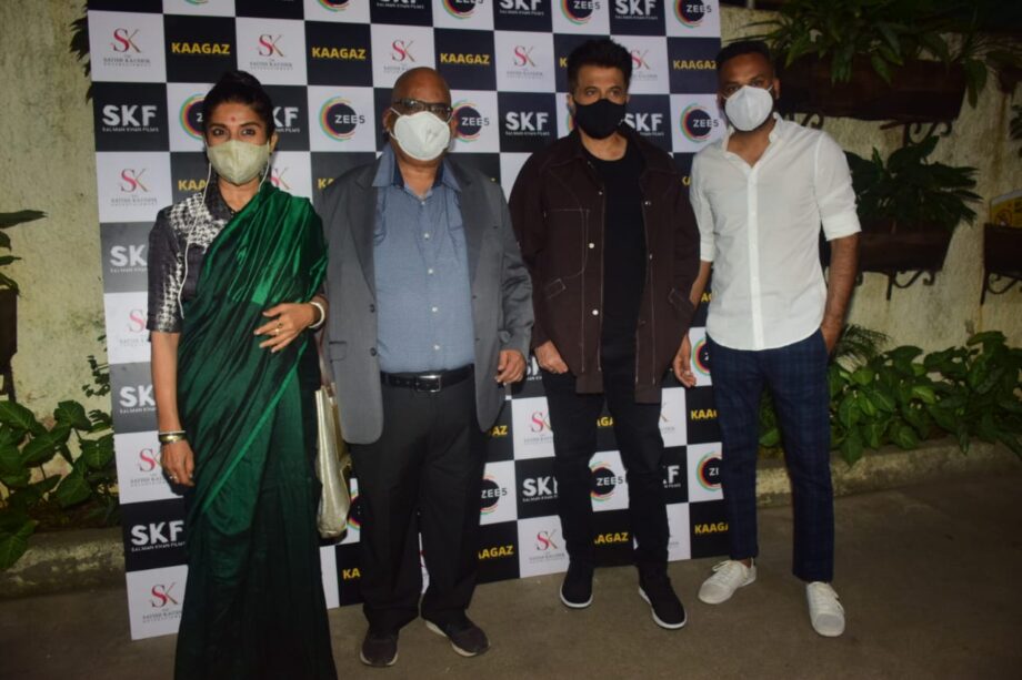 Anil Kapoor, Farhan Akhtar, Anupam Kher and other prominent personalities were spotted at the special screening of ZEE5’s Kaagaz last night - 6