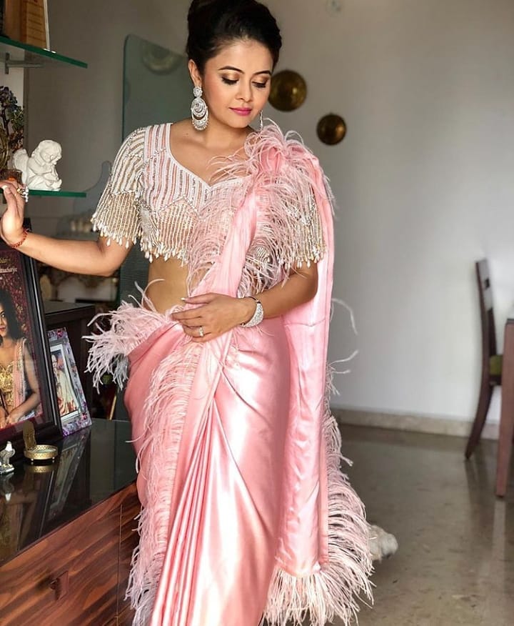 Crop Tops To Gowns & Sarees: Have A Look As Devoleena Bhattacharjee Ace Every Outfit Like A Pro - 2