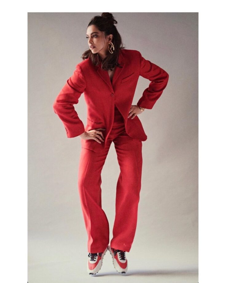 Deepika Padukone, Kangana Ranaut, Or Malaika Arora: Which Diva Has The Attractive Looks In A Red Pantsuit? - 2