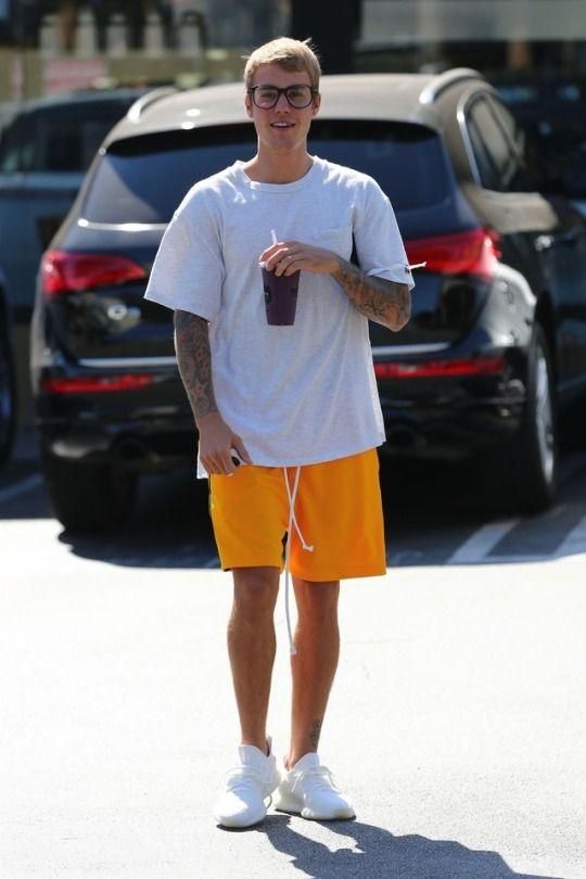 From Casuals To Formals: Have A Look At Justin Bieber’s Hottest Fashionable Wardrobe - 1