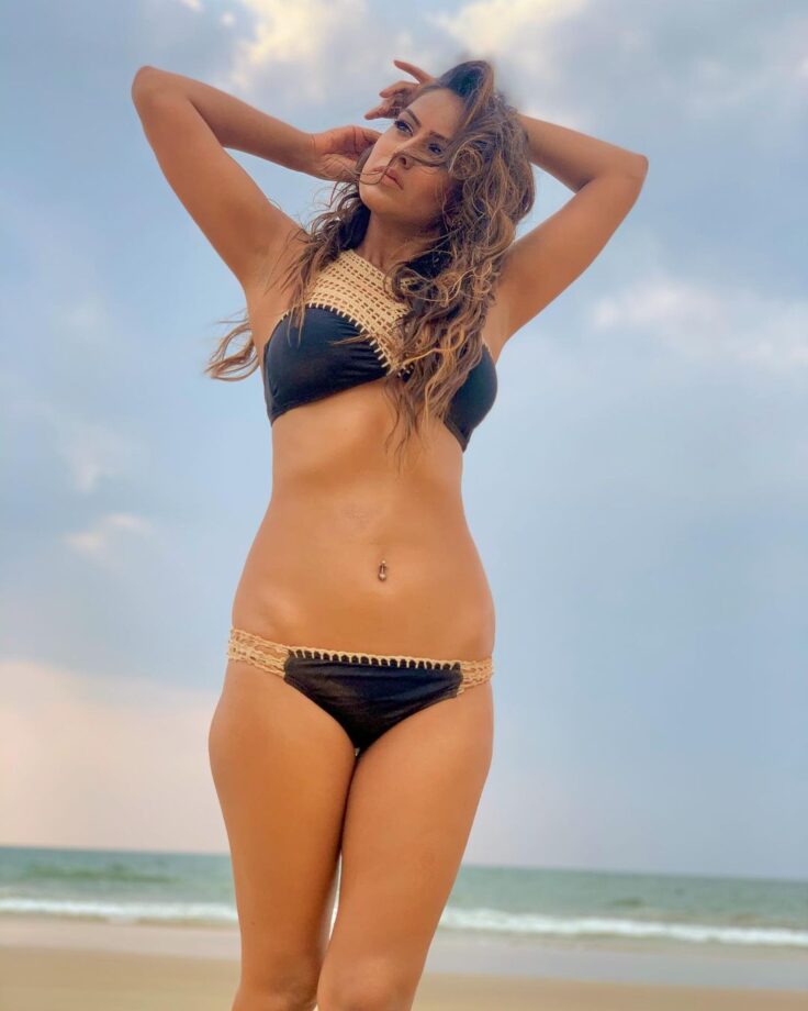 Hina Khan, Nia Sharma & Rubina Dilaik HOTTEST bikini moments of 2020 that went viral - 4