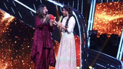 Indian Idol 12: Alka Yagnik gifts Durga Maa Murti to Arunita