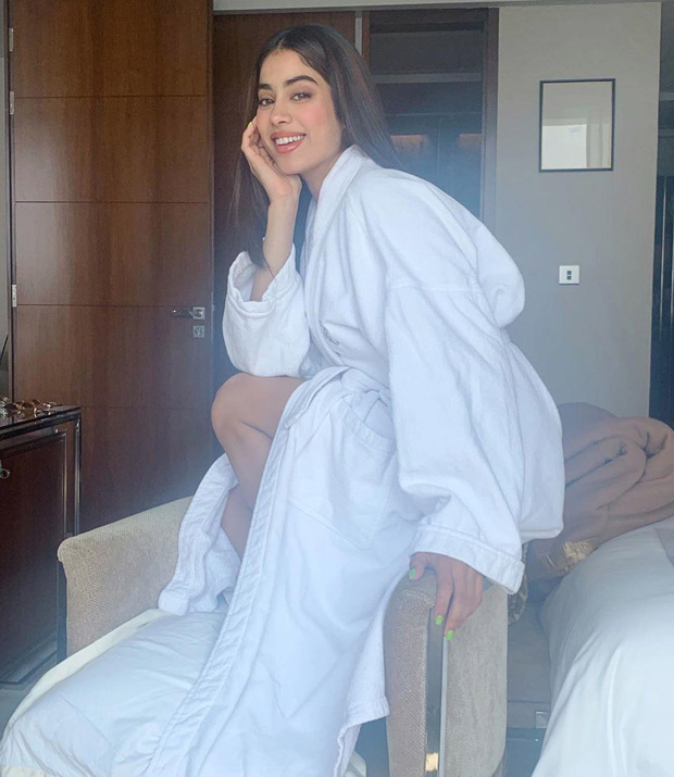 Janhvi Kapoor, Bhumi Pednekar Or Sonal Chauhan: Who Has The Attractive Sultry Look In Bathrobe? - 0