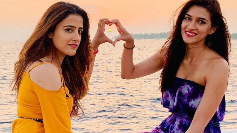 Kriti Sanon & Nupur Sanon Or Katrina Kaif & Isabelle Kaif: Which Is The Attractive Sister Duo? - 0