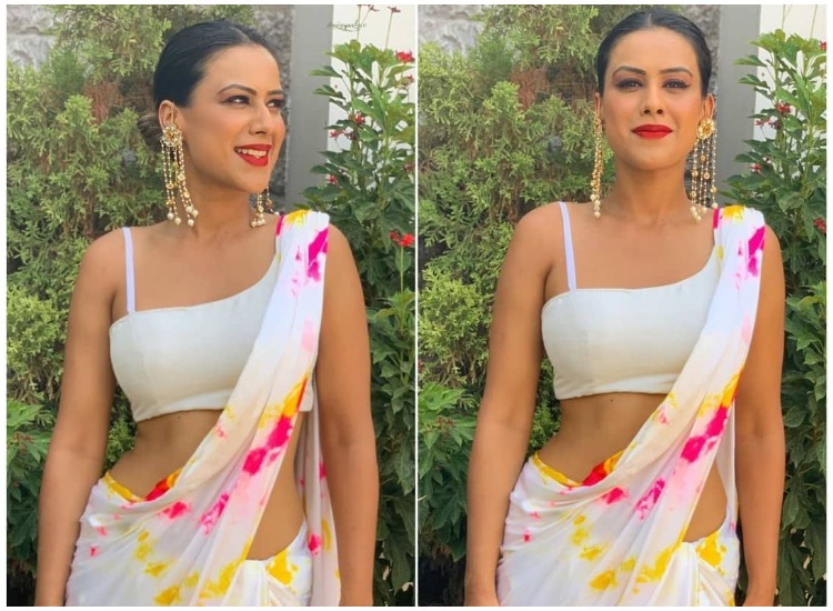 Nia Sharma Looks Insanely Hot In Sarees: Take A Look - 1