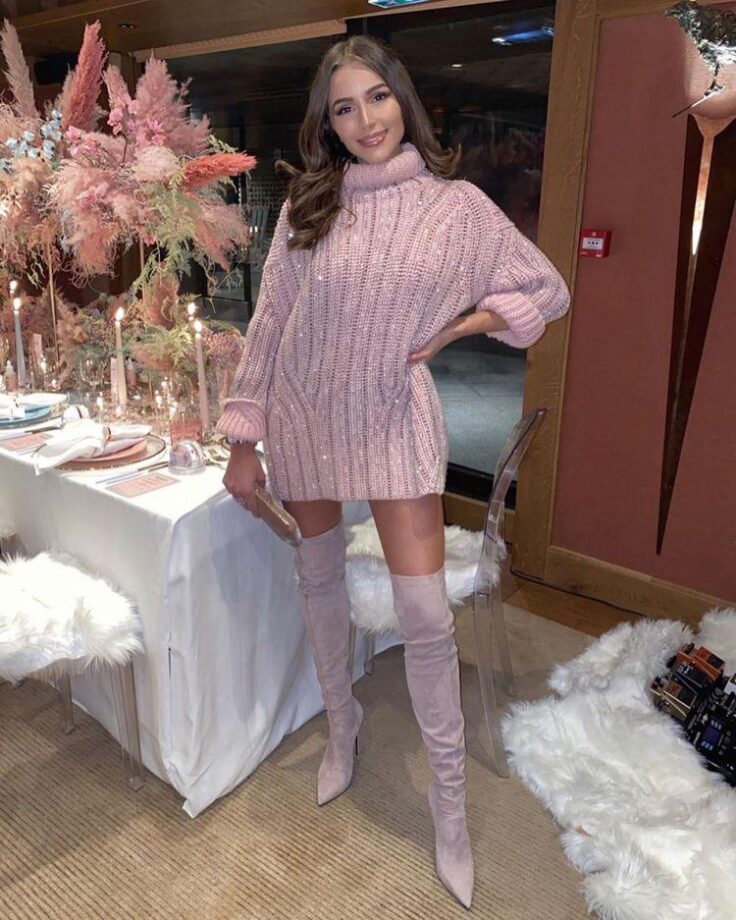 Olivia Culpo To Taylor Swift: Take Cues From These Hollywood Divas On Ways To Style Your Thigh High Boots - 5