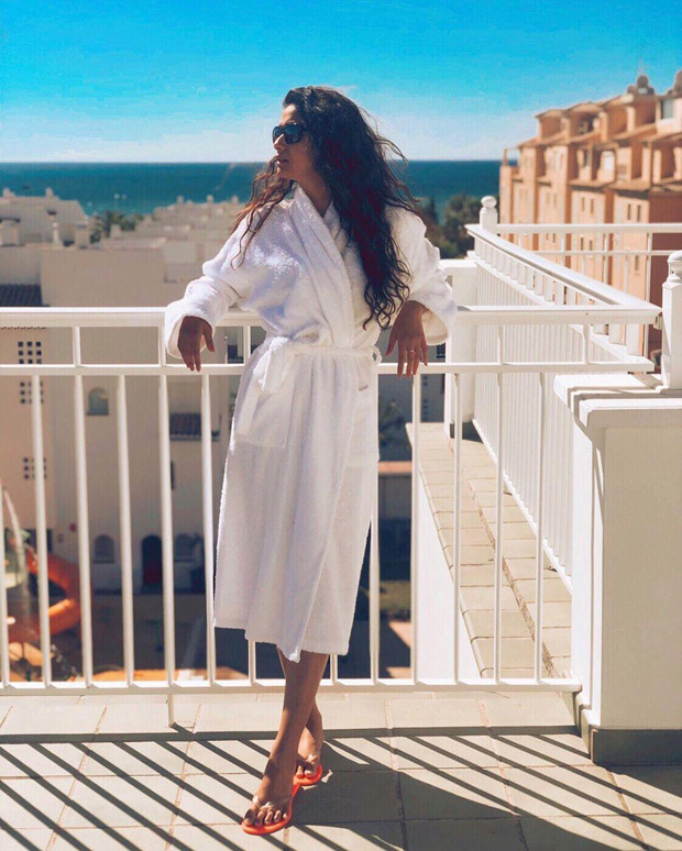 Priyanka Chopra, Keerthy Suresh, and Ananya Panday: The Hottest Bathrobe Looks - 1