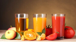 Fruits or their juices: Which is the best way to consume fruits?