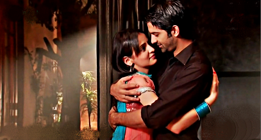 Sanaya Irani’s Most Romantic On-screen Moments With Barun Sobti Will Sizzle You 3