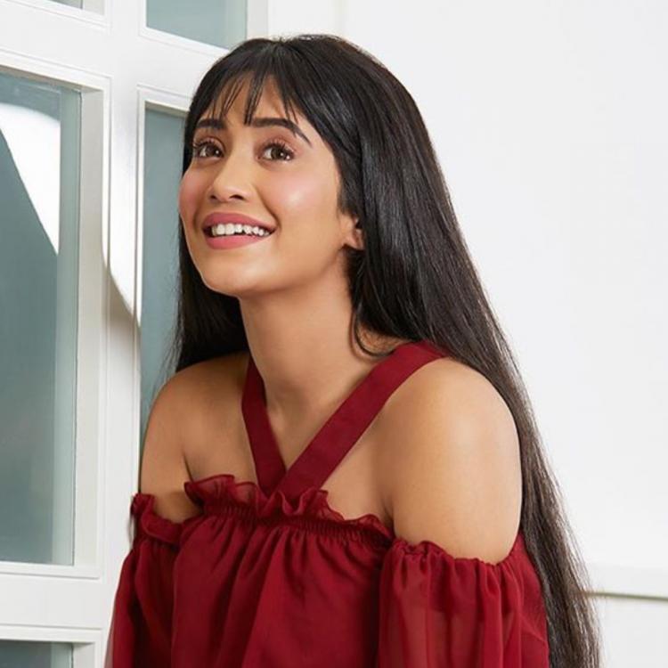 Shivangi Joshi Loves Red & He She Looks Ravishing In The Color: Take A Look - 2