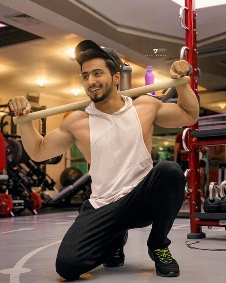 Siddharth Nigam To Faisu: Have A Look At The Hottest Fitness Freaks Of Television - 0