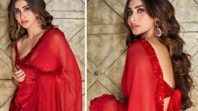 Spicy Red Hot: Naagin diva Mouni Roy’s hot deep-neck saree look will make you fall in love with her