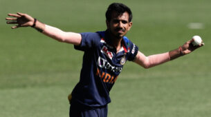 Spin It Like Yuzi: Take A Look At Yuzi Chahal As He Is About to Teach Us How To Bowl