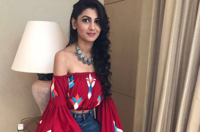 Sriti Jha’s Bahu To Babe Avatars Of 2020 Will Stun You - 0