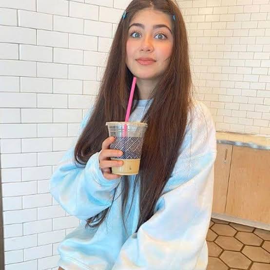 Style Your Casual Outfits With Hot Teen Aditi Bhatia: See Pics 2