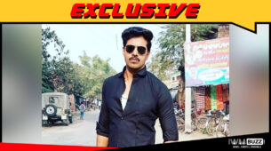 Sunil Bhargav cast opposite Rashmi Gupta in web-series Daulataganj