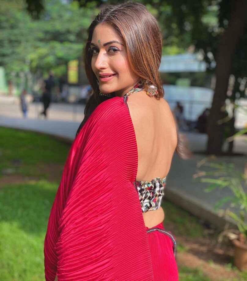 Surbhi Chandna Is the Queen of Unique Blouse Designs & These Pictures Will Prove It to You - 2