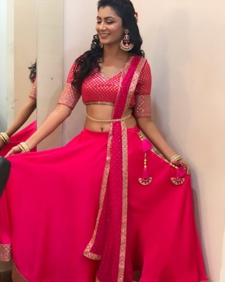 Take Cues From Kumkum Bhagya Fame Sriti Jha On How To Style Our Lehenga Celebrity Style - 3