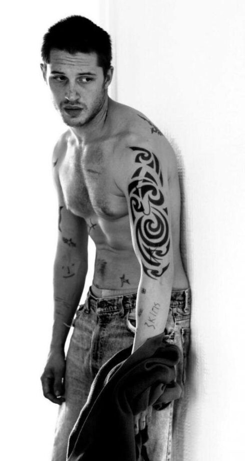 Top 5 Hottest Looks Of Tom Hardy That Took The Internet Down In The Last Decade - 1