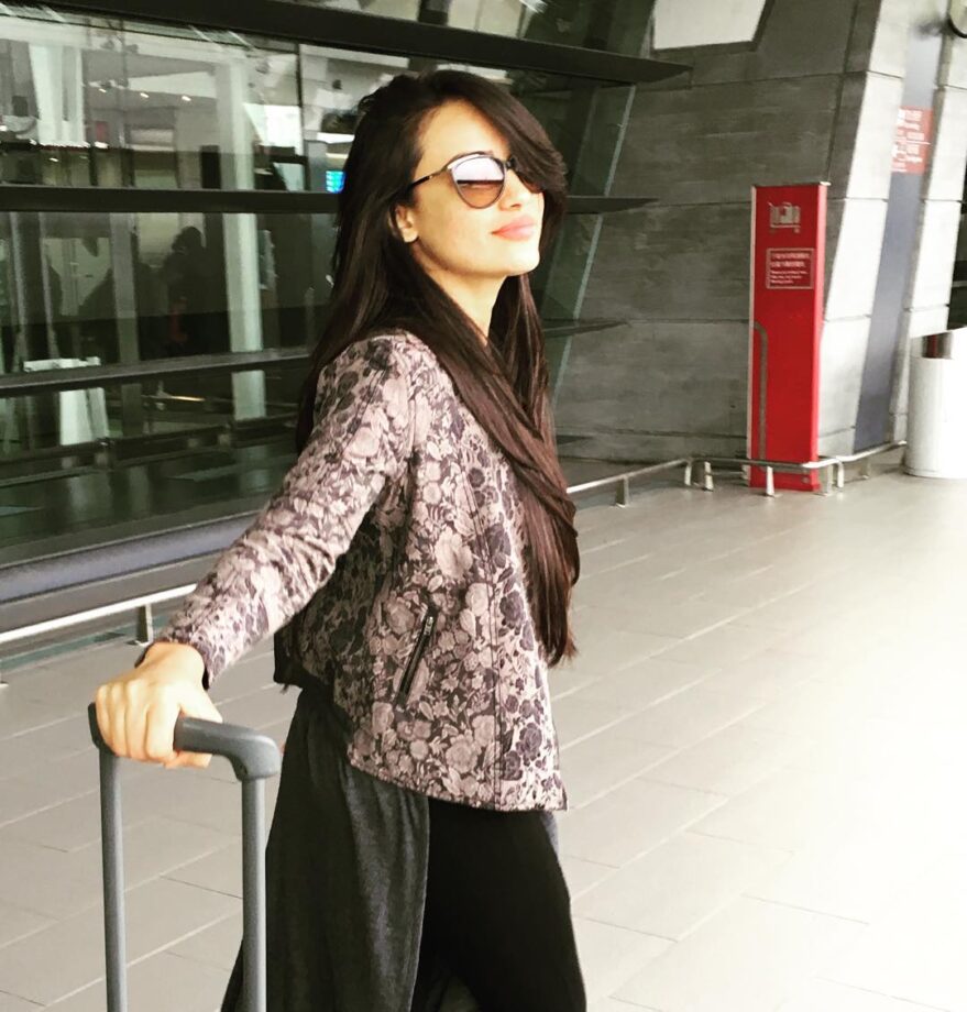 Anita Hassanandani, Surbhi Jyoti, Shehnaaz Kaur Gill: Take Notes From These Divas On How To Style Your Airport Look Perfectly - 0