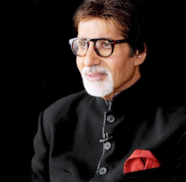 Find Out: Amitabh Bachchan Is Planning To Stop His Daily Blog Post Because Of Lack Of Interest Of The Readers - 2