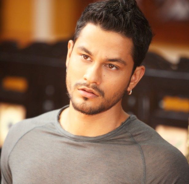 Kunal Khemu’s Best Outfits Ever, You Would Always Want To Have - 1